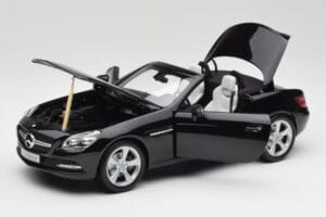 Mercedes SLK R172 Magnetite Melns Minichamps 1:18 B66960514 Metāls — attēls 2 no 8
