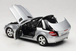 Mercedes SLK R171 Sudrabs Minichamps 1:18 B66962318 Metāls — attēls 6 no 9