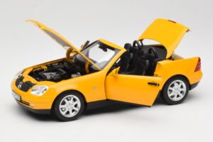 Mercedes SLK200 R170 Dzeltens Norev 1:18 B66040713 Metāls — attēls 2 no 9