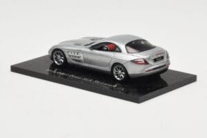 Mercedes SLR McLaren Crystal Silver Minichamps 1:43 B66961974 Metāls — attēls 3 no 4