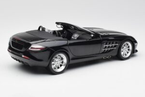 Mercedes SLR McLaren Roadster R199 Crystal Galaxit Melns Minichamps 1:18 B66961004 Metāls — attēls 3 no 8