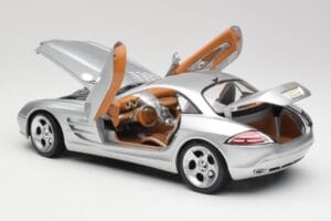 Mercedes SLR Vision Liquid Sudraba Maisto 1:18 B66962101 Metāls — attēls 5 no 8