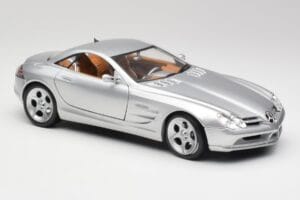 Mercedes SLR Vision Liquid Sudraba Maisto 1:18 B66962101 Metāls — attēls 6 no 8