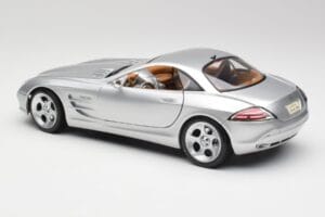 Mercedes SLR Vision Liquid Sudraba Maisto 1:18 B66962101 Metāls — attēls 7 no 8