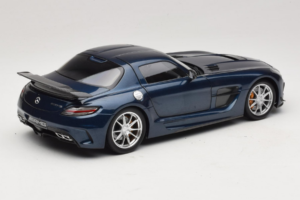Mercedes SLS AMG Black Series Daytona Blue Metallic Minichamps 1:18 110033026 Metāls — attēls 3 no 8
