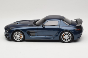 Mercedes SLS AMG Black Series Daytona Blue Metallic Minichamps 1:18 110033026 Metāls — attēls 4 no 8