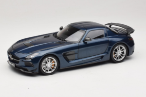 Mercedes SLS AMG Black Series Daytona Blue Metallic Minichamps 1:18 110033026 Metāls