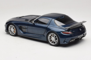 Mercedes SLS AMG Black Series Daytona Blue Metallic Minichamps 1:18 110033026 Metāls — attēls 7 no 8
