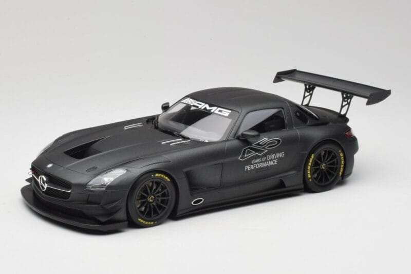 Mercedes AMG SLS C197 GT3 45 Gadi Driving Performance Minichamps 1:18 151133100 Metāls