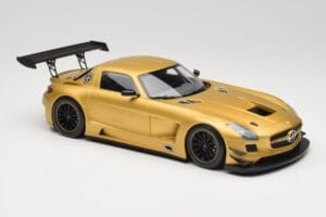 Mercedes AMG SLS C197 GT3 Street Zeltains Minichamps 1:18 151113106 Metāls — attēls 4 no 6