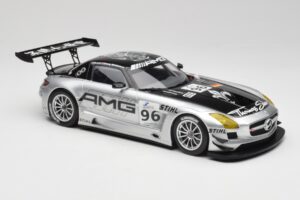 Mercedes AMG SLS C197 GT3 Team AMG China #96 M. Hakkinen / C. Cheng Zhuhai 6th 2011 Minichamps 1:18 151113196 Metāls — attēls 4 no 6