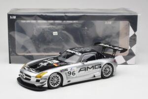 Mercedes AMG SLS C197 GT3 Team AMG China #96 M. Hakkinen / C. Cheng Zhuhai 6th 2011 Minichamps 1:18 151113196 Metāls — attēls 6 no 6