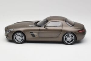 Mercedes SLS AMG C197 Monza Pelēks Minichamps 1:18 B66960044 Metāls — attēls 4 no 8