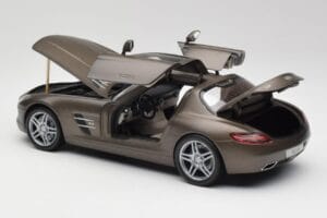 Mercedes SLS AMG C197 Monza Pelēks Minichamps 1:18 B66960044 Metāls — attēls 5 no 8