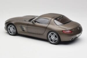 Mercedes SLS AMG C197 Monza Pelēks Minichamps 1:18 B66960044 Metāls — attēls 7 no 8
