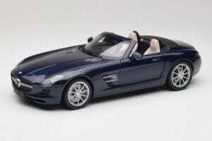 Mercedes SLS AMG R197 Roadster South Seas Zils Minichamps 1:18 100039031 Metāls