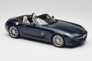 Mercedes SLS AMG R197 Roadster South Seas Zils Minichamps 1:18 100039031 Metāls — attēls 6 no 8