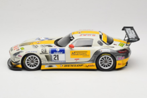 Mercedes SLS AMG GT3 #21 Rowe Racing M. Hartung / N. Heyer ADAC 24 Hours Nurburgring 2013 Minichamps 1:18 151133121 Metāls — attēls 3 no 6