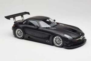 Mercedes SLS AMG GT3 C197 Street Matēts Melns Minichamps 1:18 151113101 Metāls — attēls 4 no 6