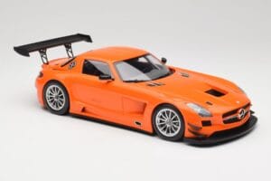 Mercedes SLS AMG GT3 C197 Street Oranžs Minichamps 1:18 151113105 Metāls — attēls 4 no 6