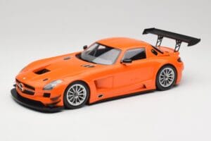 Mercedes SLS AMG GT3 C197 Street Oranžs Minichamps 1:18 151113105 Metāls