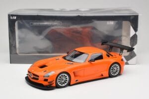 Mercedes SLS AMG GT3 C197 Street Oranžs Minichamps 1:18 151113105 Metāls — attēls 6 no 6