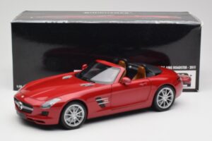 Mercedes SLS AMG R197 Roadster Le Mans Sarkans Minichamps 1:18 100039030 Metāls — attēls 8 no 8