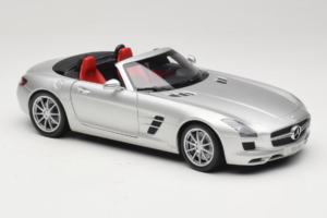 Mercedes SLS AMG Roadster Iridium Sudrabs Minichamps 1:18 B66960078 Metāls — attēls 6 no 8