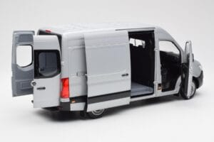 Mercedes Sprinter W907 Sudrabs Norev 1:18 183424 Metāls — attēls 2 no 8