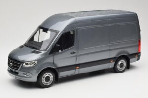 Mercedes Sprinter W907 Furgons Selenite Grey Metallic Norev 1:18 B66004163 Metāls