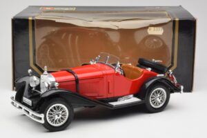 Mercedes SSK Sarkans & Melns Bburago 1:18 3009-M1 Metāls — attēls 6 no 6