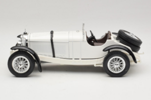Mercedes SSK Balts Bburago 1:18 3009-P3 Metāls — attēls 3 no 6