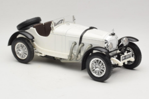 Mercedes SSK Balts Bburago 1:18 3009-P3 Metāls — attēls 4 no 6