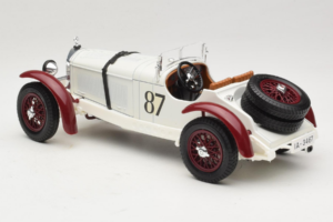 Mercedes SSKL #87 R. Caracciola Balts 1931 Bburago 1:18 3002-P1 Metāls — attēls 5 no 6