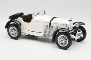 Mercedes SSKL Balts Bburago 1:18 3002 Metāls — attēls 6 no 8