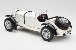 Mercedes SSKL Balts Bburago 1:18 3002 Metāls — attēls 7 no 8