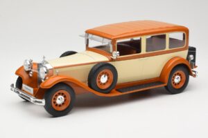 Mercedes Type Nurburg W08 460/460K Bēžs MCG 1:18 MCG18034 Metāls