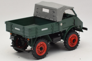 Mercedes Unimog 401 Zaļš Schuco 1:18 135 Metāls — attēls 3 no 8