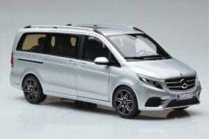 Mercedes V-Class V260 AMG Line Sudrabs Norev 1:18 183871 Metāls — attēls 6 no 10