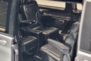 Mercedes V-Class V260 AMG Line Sudrabs Norev 1:18 183871 Metāls — attēls 9 no 10