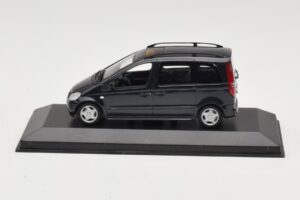 Mercedes Vaneo Tumšzils Minichamps 1:43 400031200 Metāls