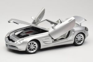 Mercedes Vision SLR Roadster Sudrabs Maisto 1:18 B66962107 Metāls — attēls 2 no 8