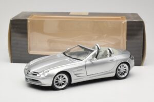 Mercedes Vision SLR Roadster Sudrabs Maisto 1:18 B66962107 Metāls — attēls 8 no 8