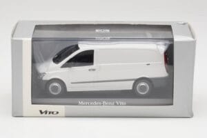 Mercedes Vito Arctic Balts Minichamps 1:43 B66960524 Metāls — attēls 4 no 4