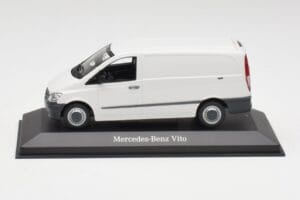 Mercedes Vito Arctic Balts Minichamps 1:43 B66960524 Metāls