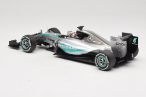 Mercedes W06 #44 L. Hamilton F1 World Champion 2015 Dealer Edition Minichamps 1:18 B66960539 Metāls — attēls 5 no 7