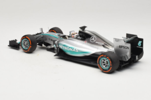 Mercedes W06 #44 L. Hamilton Mercedes AMG Petronas Japanese Grand Prix Winner 2015 Minichamps 1:18 110150344 Metāls — attēls 5 no 7