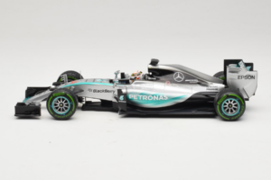 Mercedes W06 #44 L. Hamilton Mercedes AMG Petronas United States Grand Prix Winner World Champion 2015 Minichamps 1:18 110150 — attēls 3 no 7