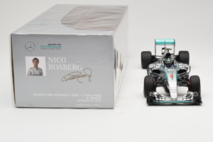 Mercedes W06 #6 N. Rosberg Mercedes AMG Petronas Japanese Grand Prix 2015 Minichamps 1:18 110150206 Metāls — attēls 6 no 7