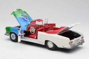 Mercedes 280SE W108 Tricolor Maisto 1:18 56014 Metāls — attēls 5 no 8